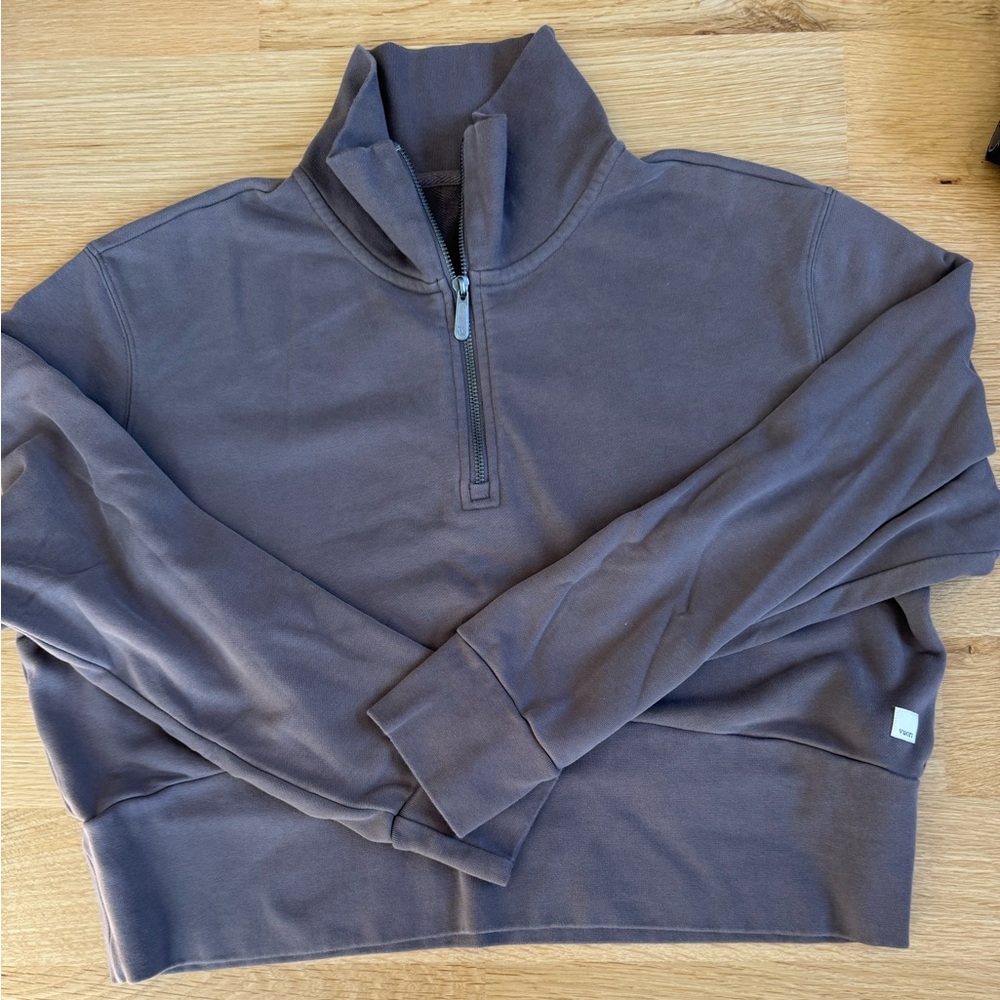 Vuori size medium Sedona sweatshirt worn a few times